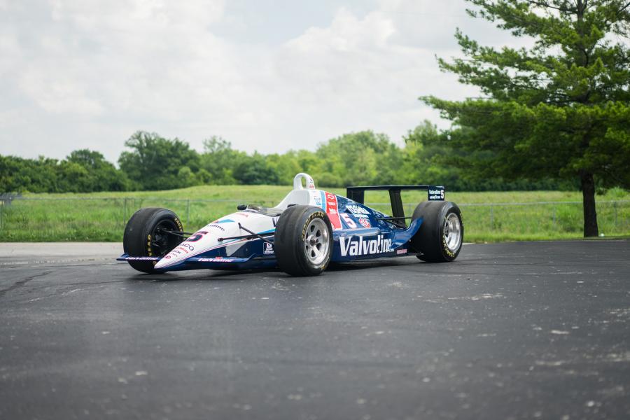  Lola T90-00 1990 года  (фото 2 из 10)